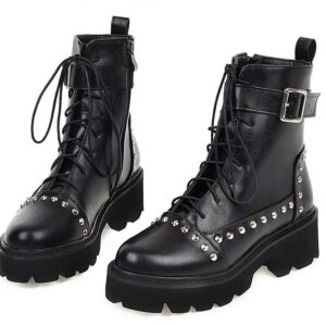 Botki militarne z ćwiekami