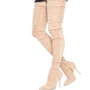 Bardzo długie zamszowe kozaki