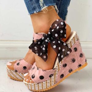 Sandały koturny w grochy Pink