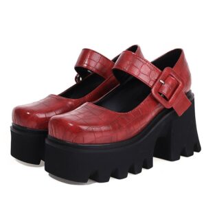 Półbuty platformy z klamrą